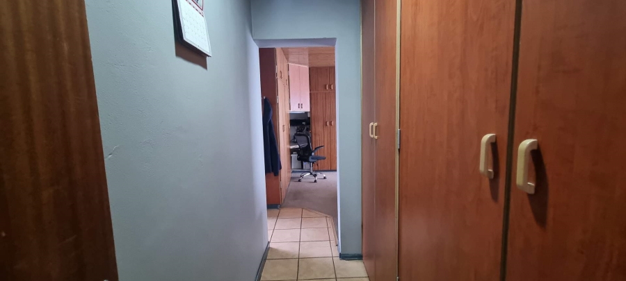 3 Bedroom Property for Sale in Langenhovenpark Free State
